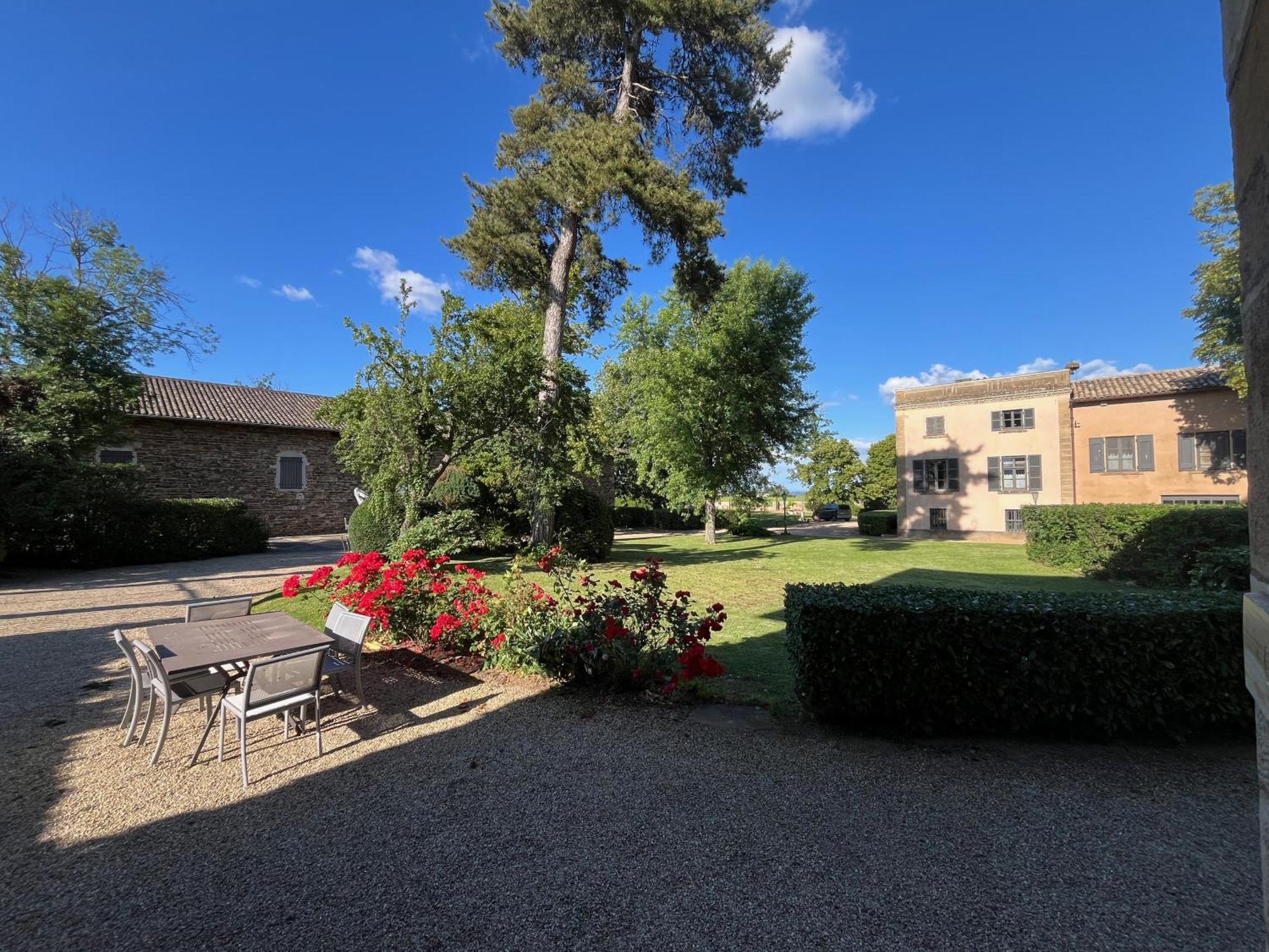 Chateau De Briante Saint-Lager Bagian luar foto
